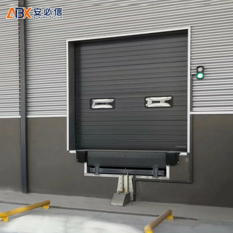 赤峰钢质提升门